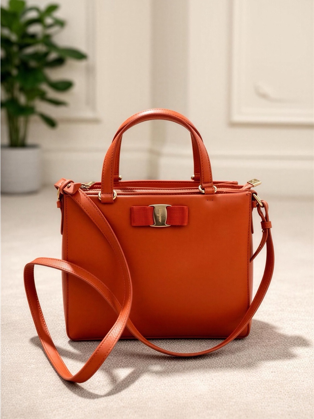 Salvatore Ferragamo Classic Bow-Accent Women's Leather Top-Handle-Crossbody Bag